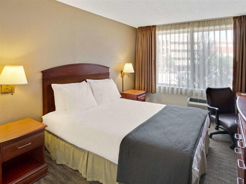Days Inn By Wyndham Silver Spring Exteriér fotografie