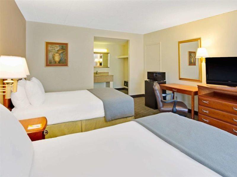 Days Inn By Wyndham Silver Spring Exteriér fotografie
