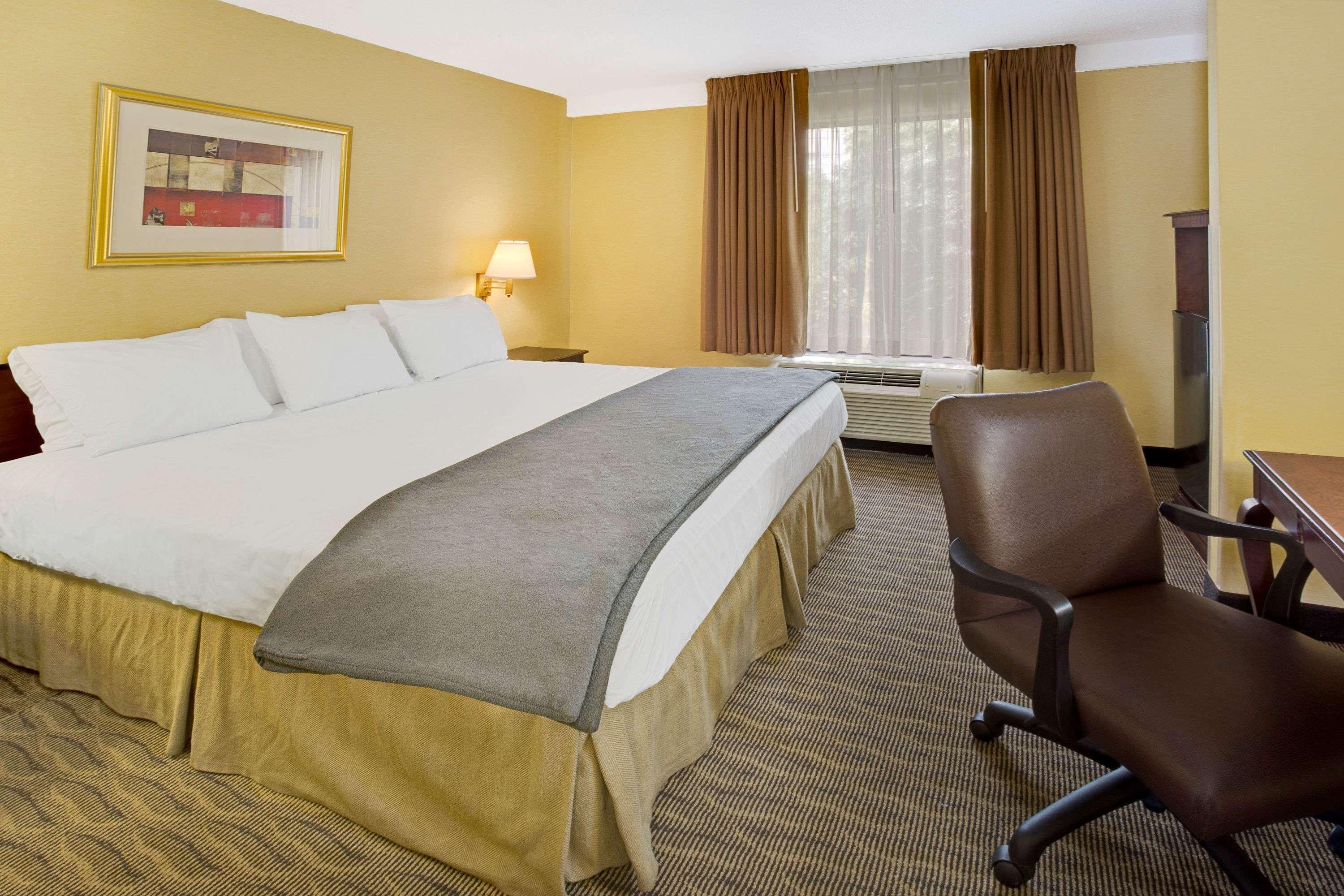 Days Inn By Wyndham Silver Spring Exteriér fotografie