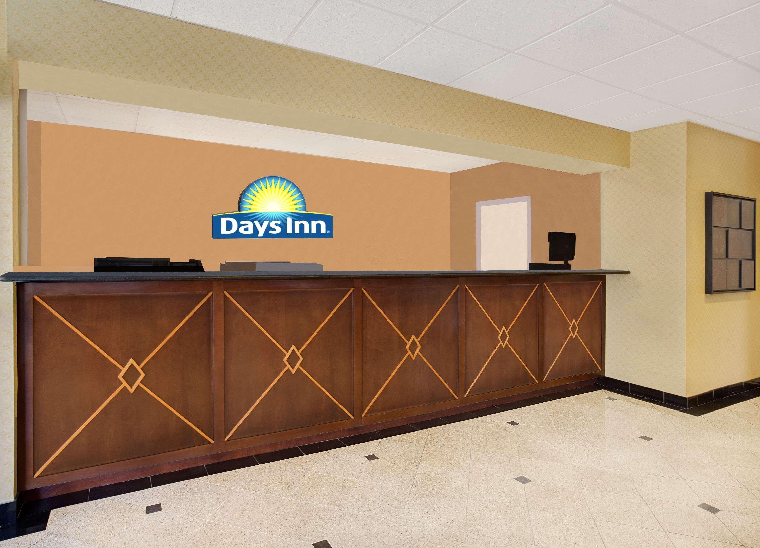 Days Inn By Wyndham Silver Spring Exteriér fotografie