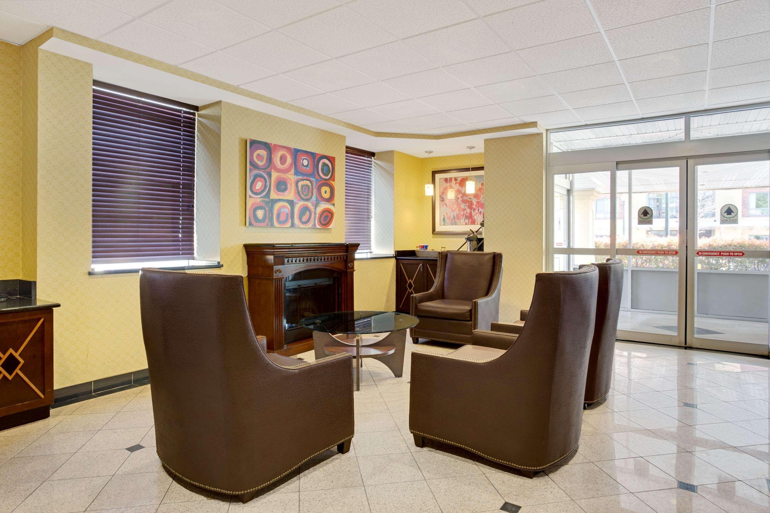 Days Inn By Wyndham Silver Spring Exteriér fotografie